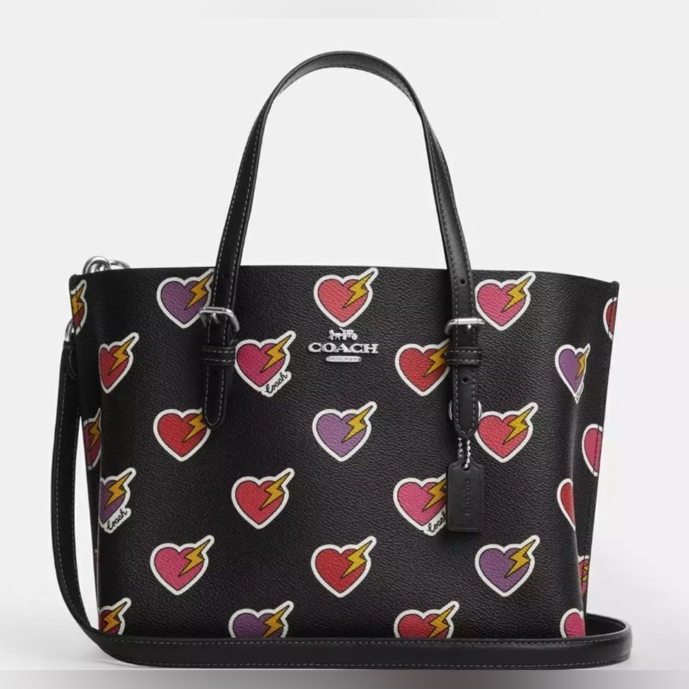 GNWT! Coach Mollie Tote Bag 25 Heart
(NWT,
Bolt Print